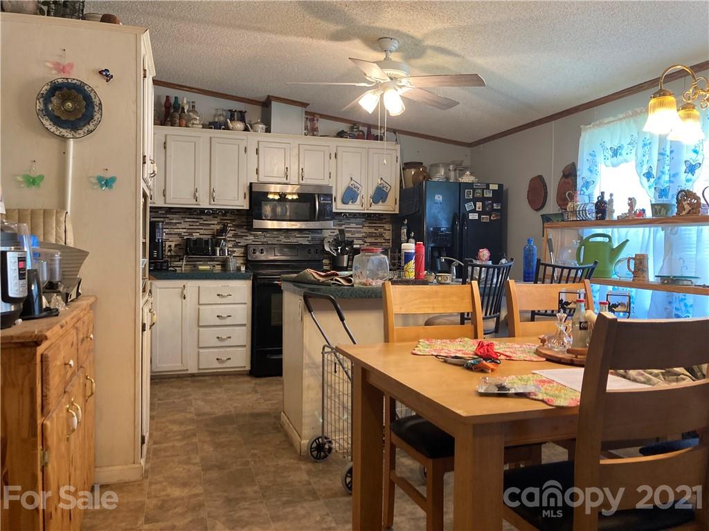 8537 Rhodhiss Road Connelly Springs, NC 28612 - Photo 4 of 24 Gallery Image 4