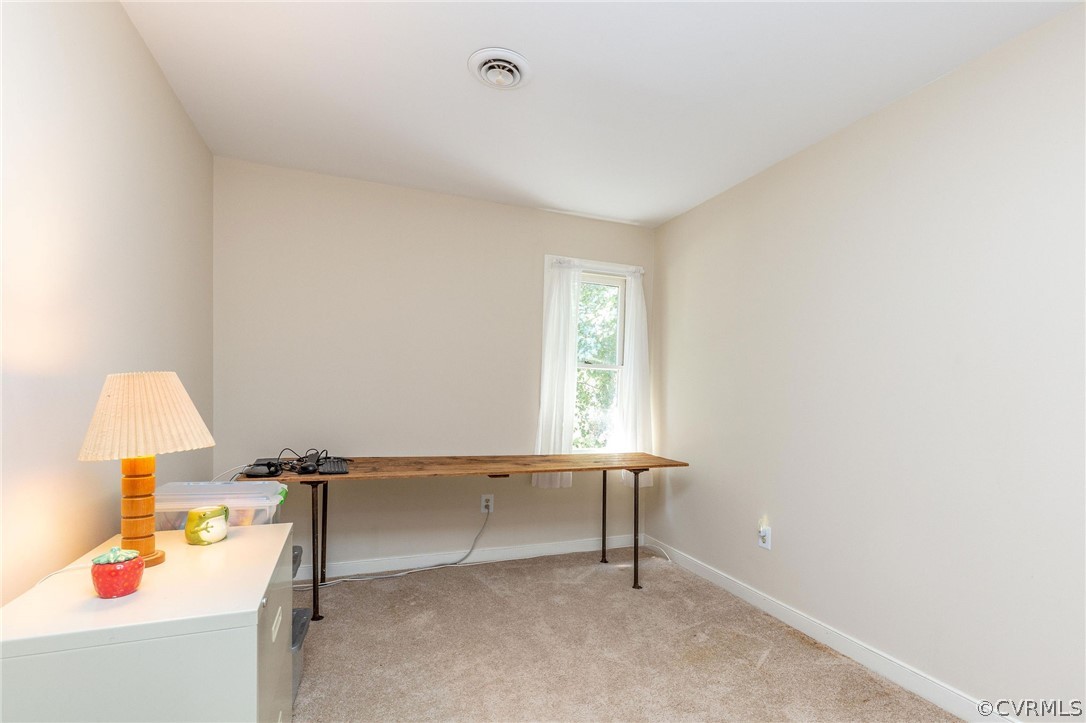 13904 2 Notch Road Midlothian, VA 23112 - Photo 40 of 48 a workspace with a window