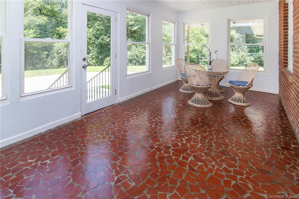 2835 Allen Road South Charlotte, NC 28269 - Photo 16 of 20 Gallery Image 16