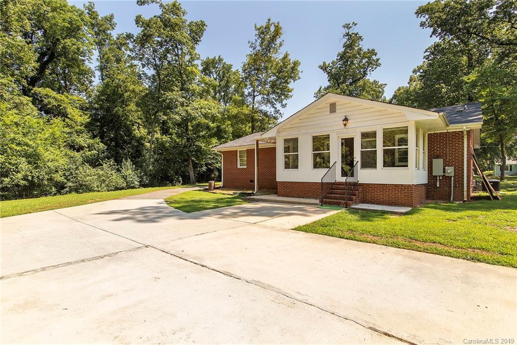 2835 Allen Road South Charlotte, NC 28269 - Photo 18 of 20 Gallery Image 18
