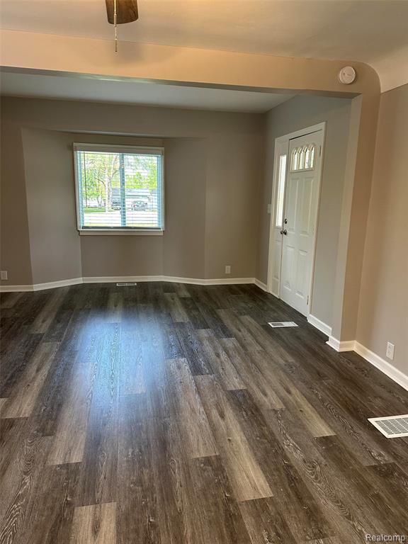 6161 East River Road Flushing, MI 48433 - Photo 29 of 63