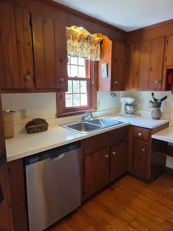 $2,400 | 43 Casalis Road, Peterborough, NH 03458