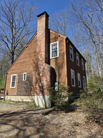 $2,400 | 43 Casalis Road, Peterborough, NH 03458