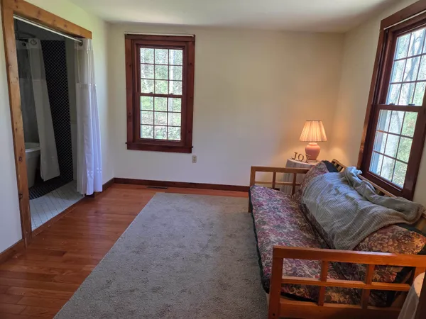 $2,400 | 43 Casalis Road, Peterborough, NH 03458