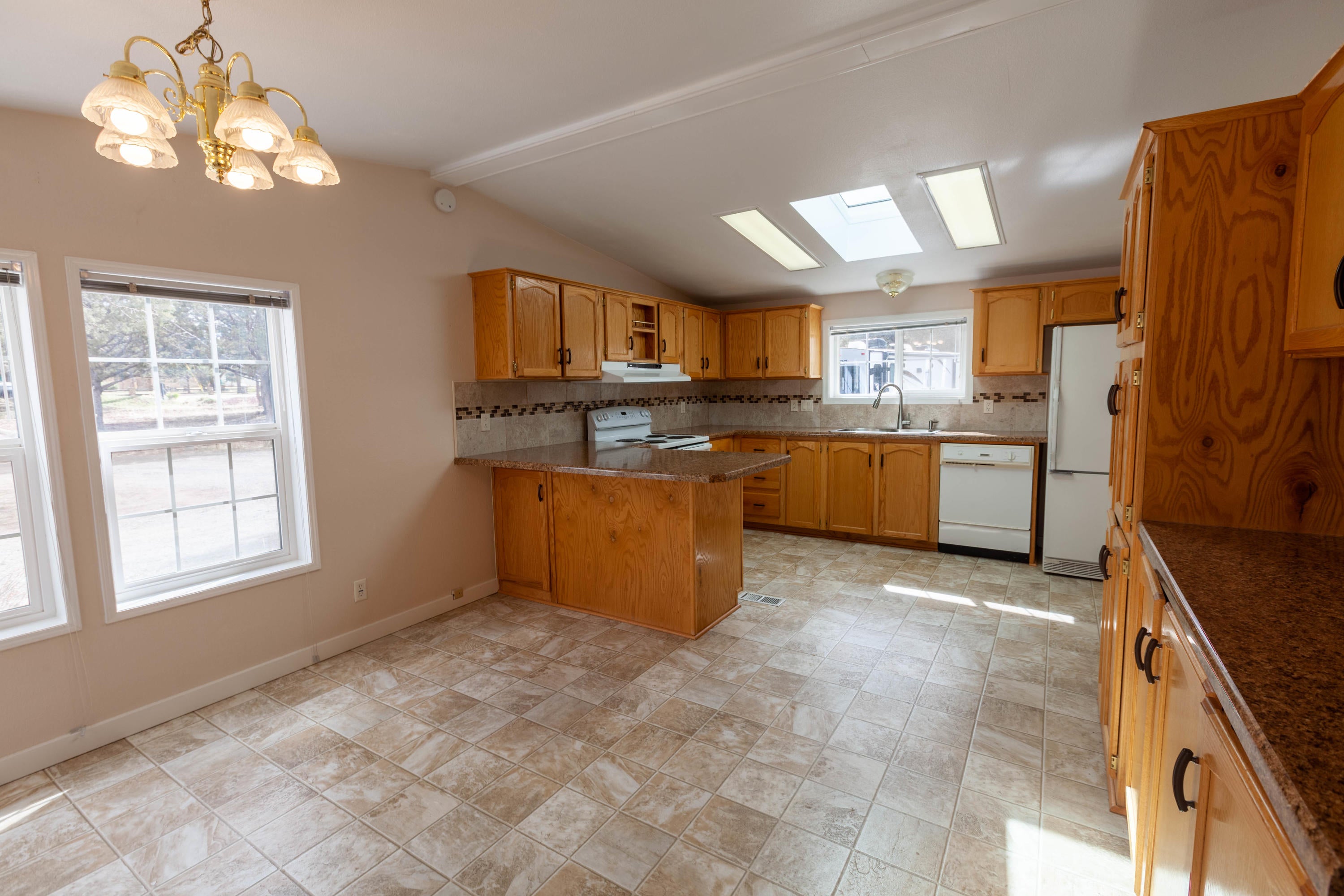 12918 Southwest Upper Ridge Terrebonne, OR 97760 - Photo 10 of 33 10