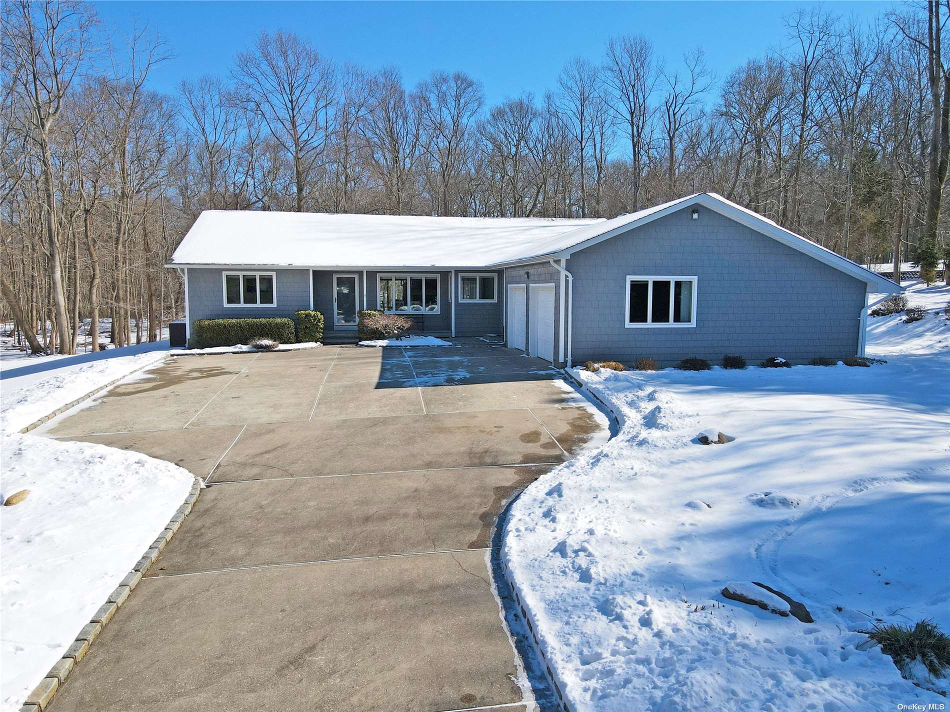142 North Country Road Shoreham, NY 11786 - Photo 1 of 1 Gallery Image 1