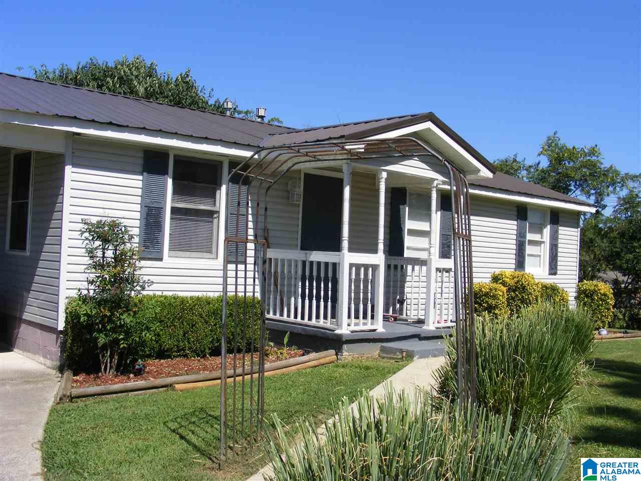 412 8th Avenue Pleasant Grove, AL 35127 - Photo 1 of 26