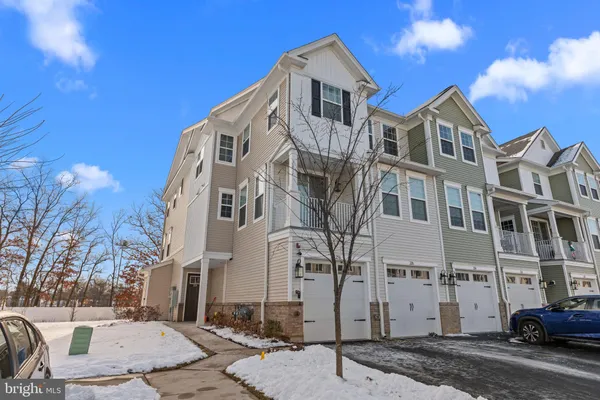 $569,900 | 228 Park Lane, Dunellen, NJ 08812