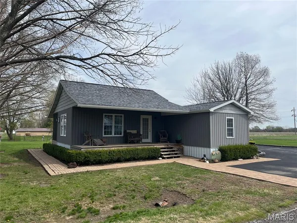 $142,000 | 198 Monroe Street, Carrollton, IL 62016