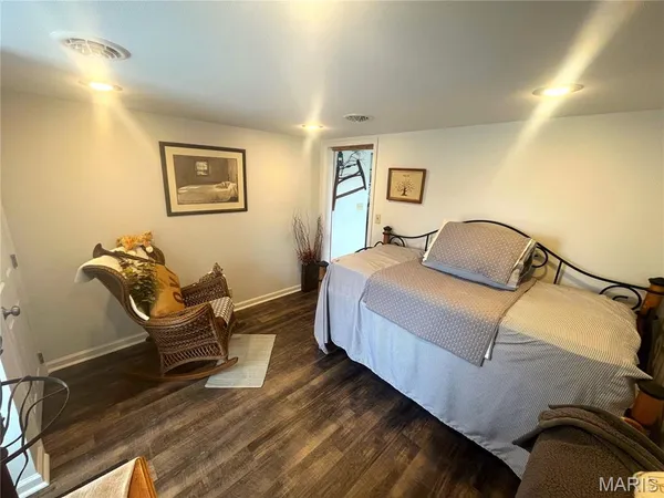 $142,000 | 198 Monroe Street, Carrollton, IL 62016