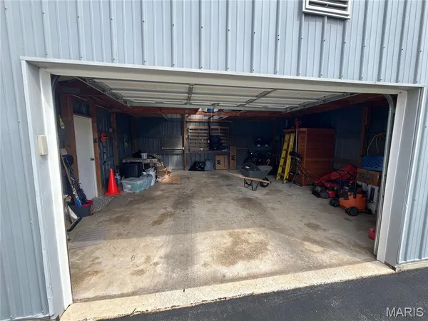 $142,000 | 198 Monroe Street, Carrollton, IL 62016