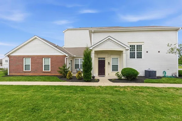 $325,000 | 2055 East Seymour Avenue, Unit 28A, Cincinnati, OH 45237
