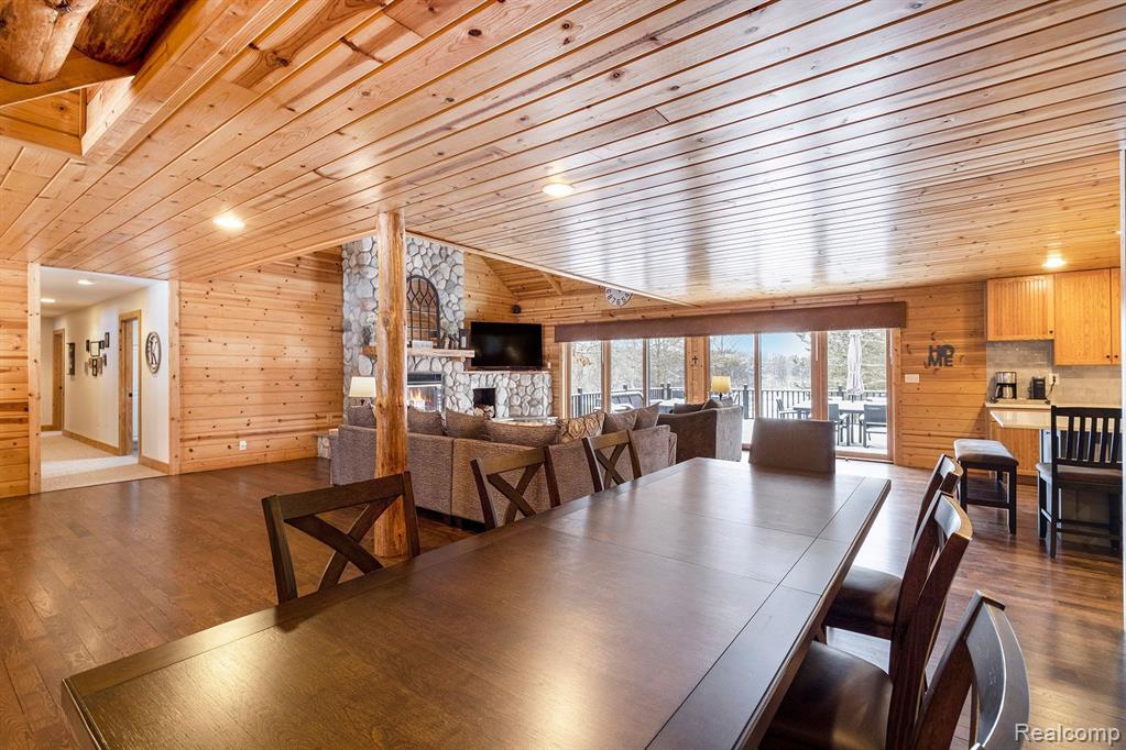 10480 Foley Road Fenton, MI 48430 - Photo 12 of 73