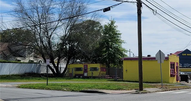 $299,900 | 174 Gansett Avenue, Cranston, RI 02910