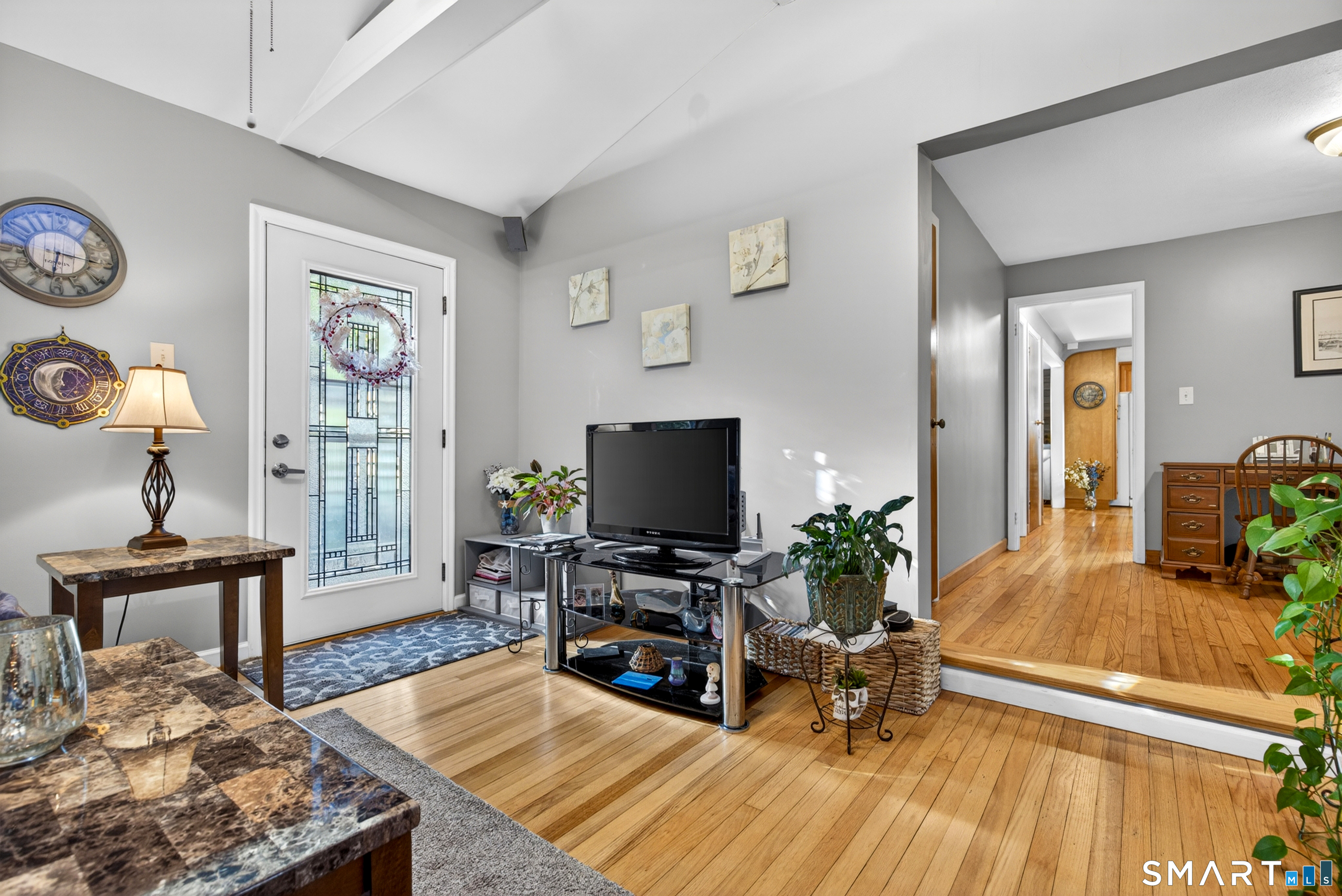 37 Dunbar Road Milford, CT 06460 - Photo 16 of 34