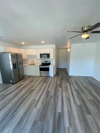 $1,200 | 4301 14th Street Avenue, Bacliff, TX 77518