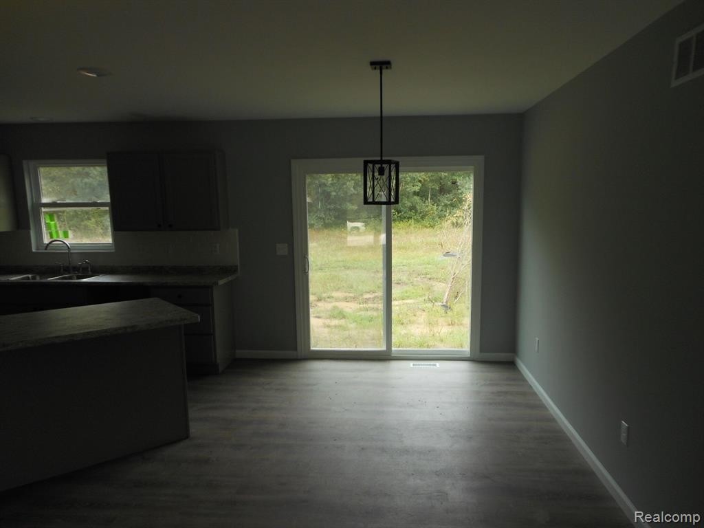4460 Wall Road Port Huron, MI 48060 - Photo 5 of 18