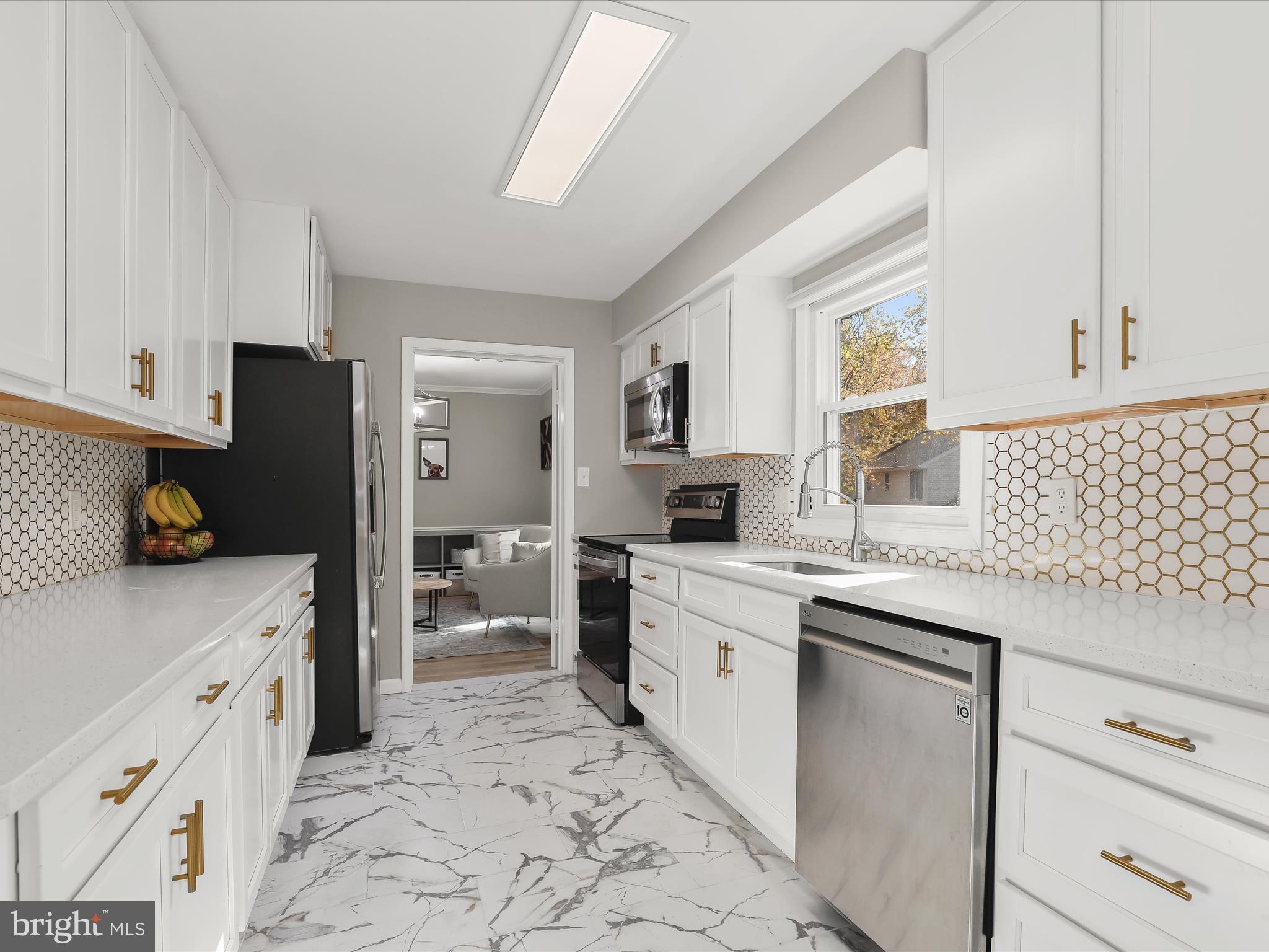 6147 Campfire Columbia, MD 21045 - Photo 17 of 59 Quartz countertops