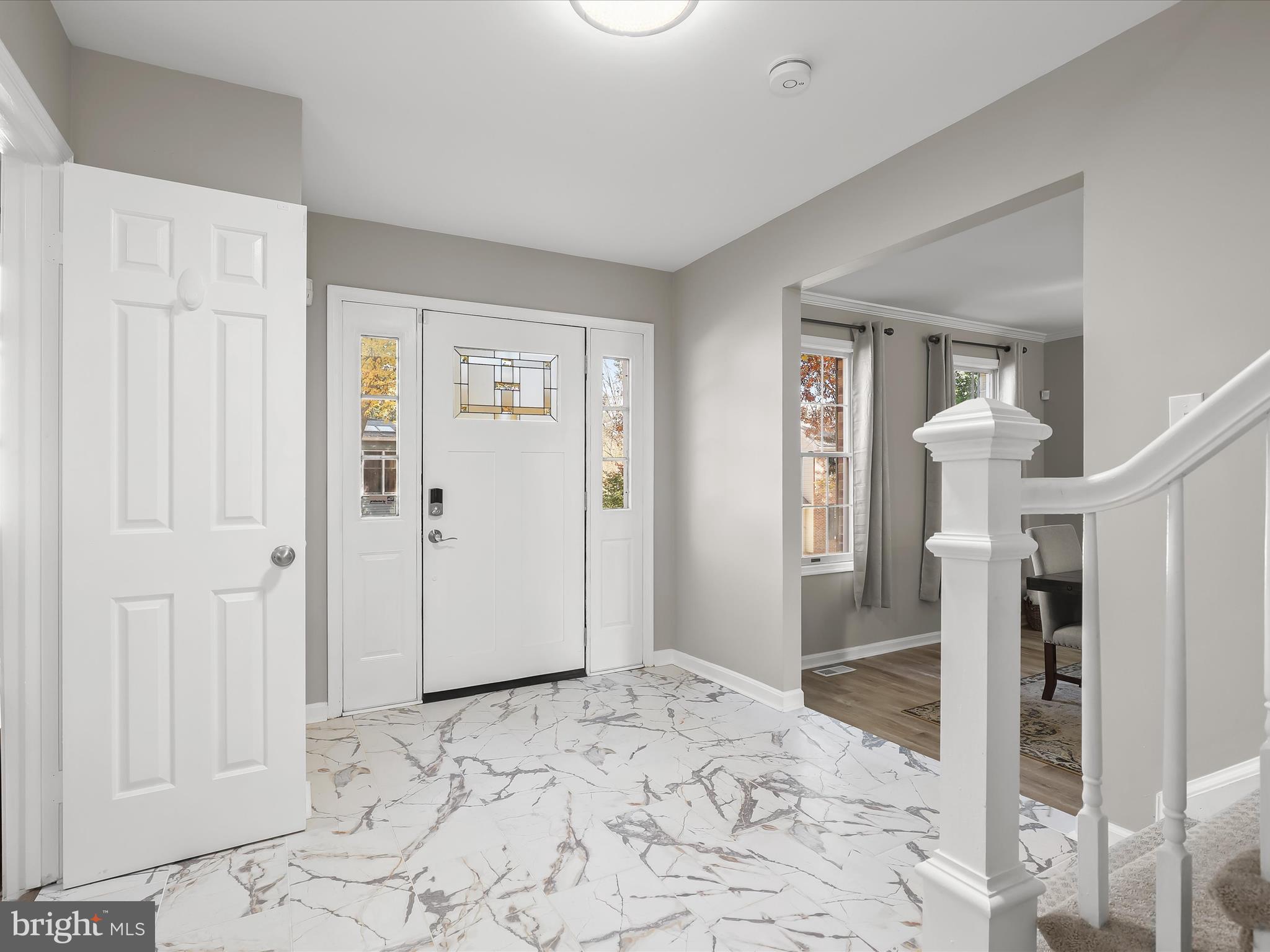 6147 Campfire Columbia, MD 21045 - Photo 9 of 59 Foyer