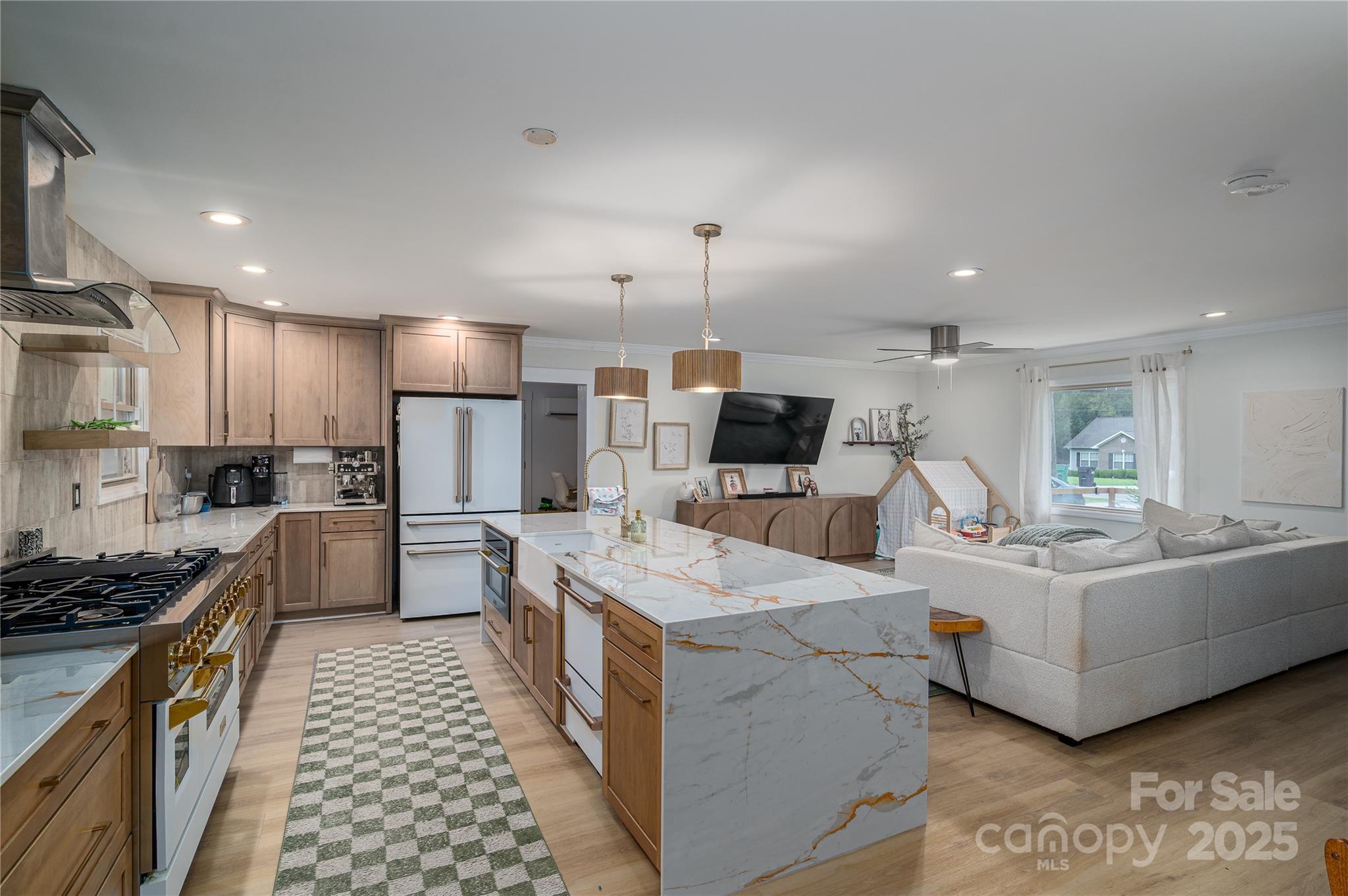 3116 Sunset Road Charlotte, NC 28216 - Photo 5 of 31 Gallery Image 5