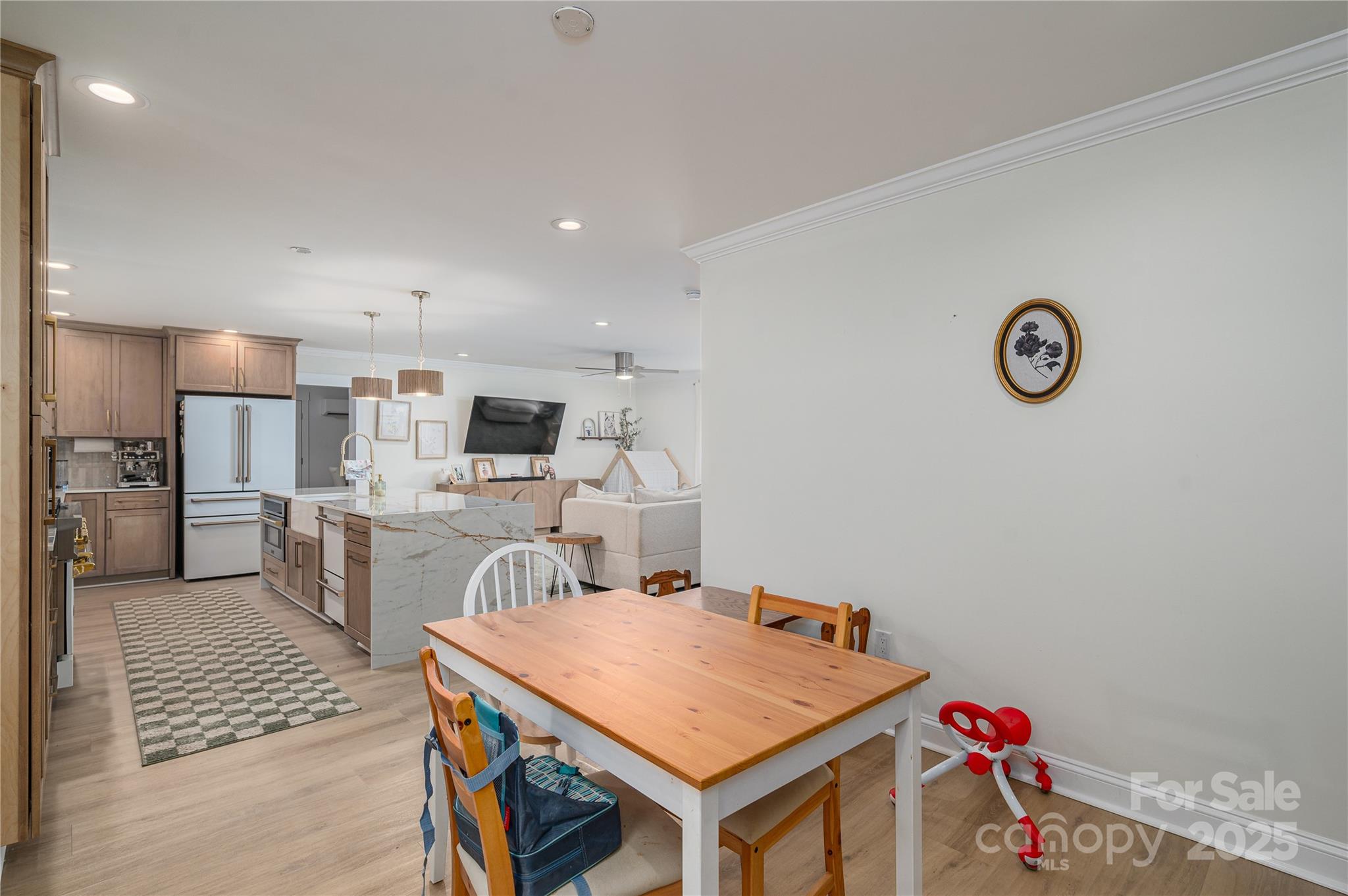 3116 Sunset Road Charlotte, NC 28216 - Photo 10 of 31 Gallery Image 10