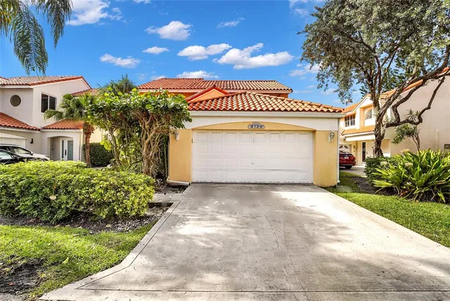 $650,000 | 3130 North 38th Avenue, Hollywood, FL 33021