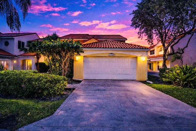 $650,000 | 3130 North 38th Avenue, Hollywood, FL 33021