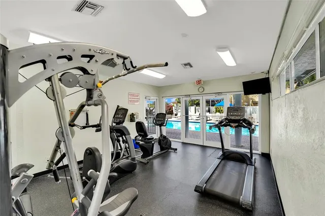 $650,000 | 3130 North 38th Avenue, Hollywood, FL 33021