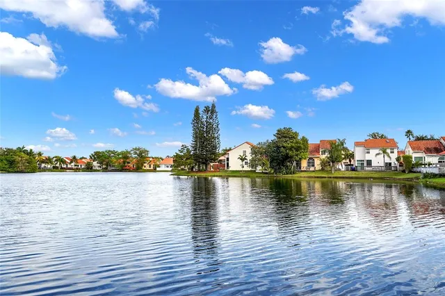 $650,000 | 3130 North 38th Avenue, Hollywood, FL 33021