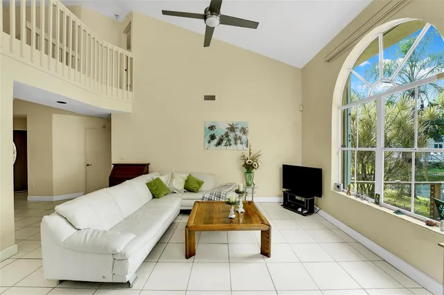 $650,000 | 3130 North 38th Avenue, Hollywood, FL 33021