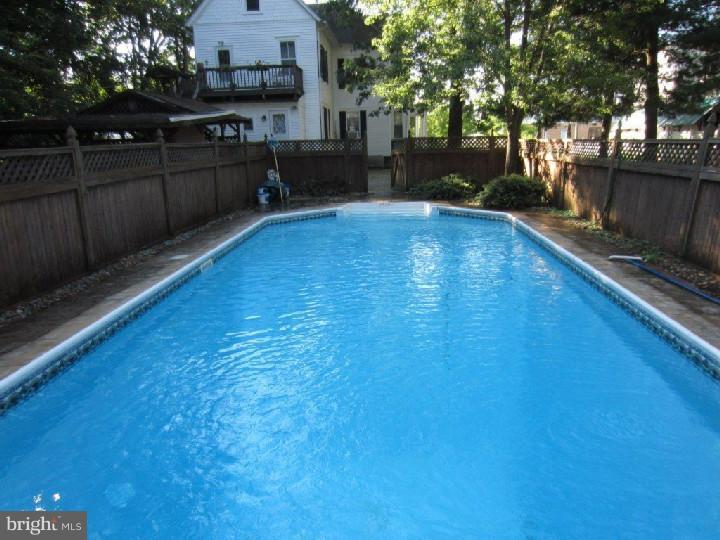 951 Lower Ferry Road Ewing, NJ 08628 - Photo 2 of 10