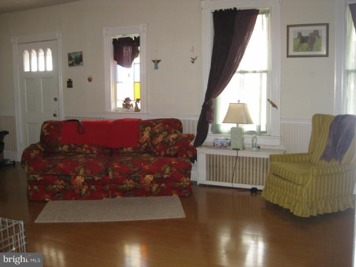 951 Lower Ferry Road Ewing, NJ 08628 - Photo 5 of 10