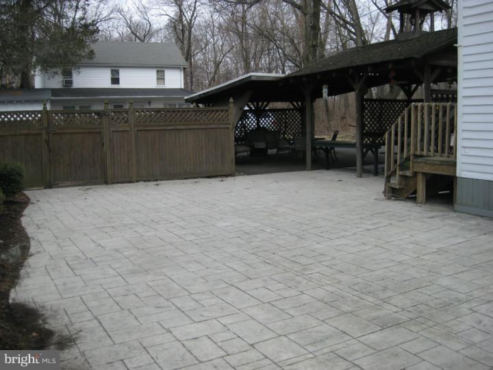 951 Lower Ferry Road Ewing, NJ 08628 - Photo 10 of 10