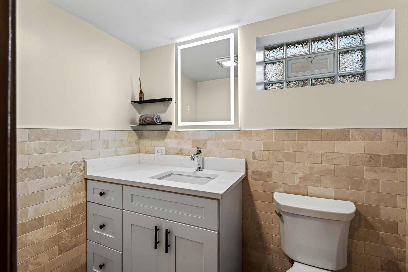 1050 Cedar Street Park Ridge, IL 60068 - Photo 29 of 56 Gallery Image 29