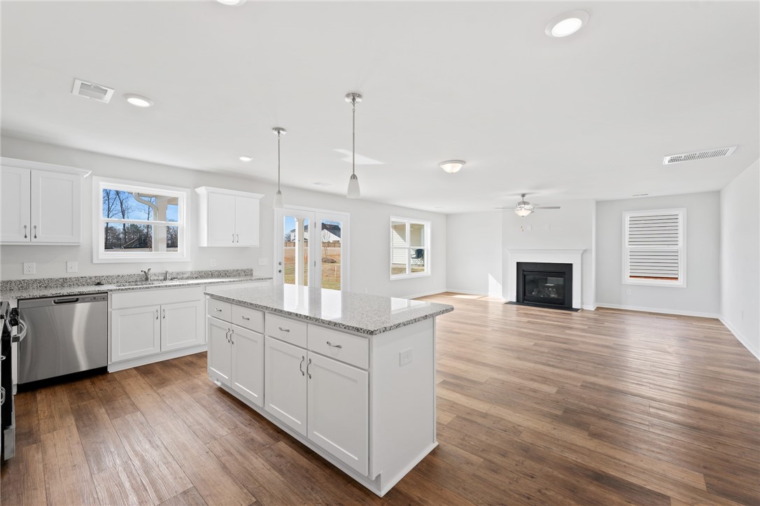 120 East Compass Way Easley, SC 29640 - Photo 14 of 30 Gallery Image 14
