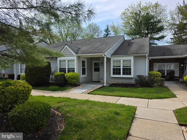 $2,400 | 1447 Thornwood Drive, Mount Laurel, NJ 08054