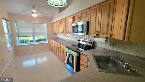 $2,400 | 1447 Thornwood Drive, Mount Laurel, NJ 08054