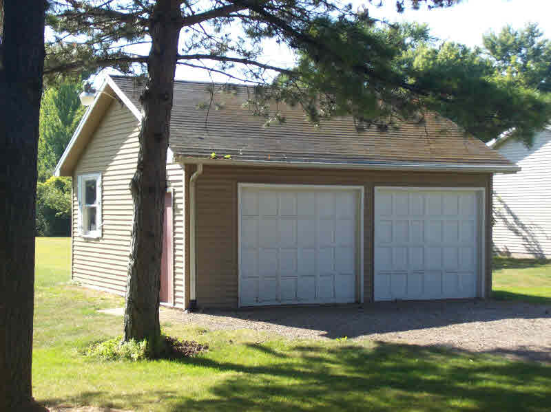 3705 Hackett Road Saginaw, MI 48603 - Photo 18 of 20 20367956-17.JPG