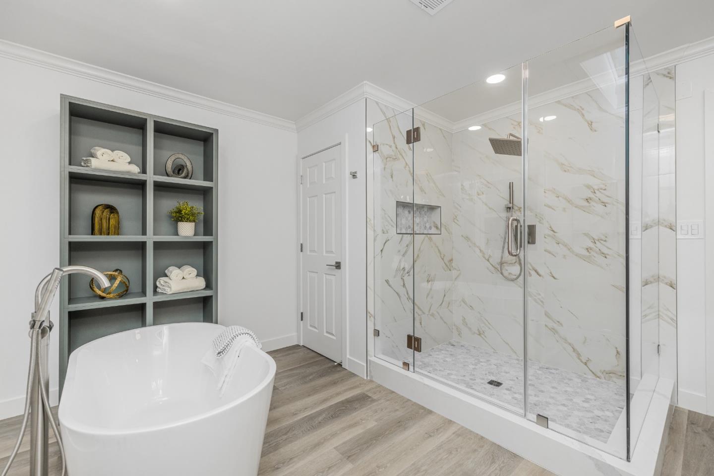 756 Acorn Court San Ramon, CA 94583 - Photo 20 of 33 a bathroom with a bathtub and a shower