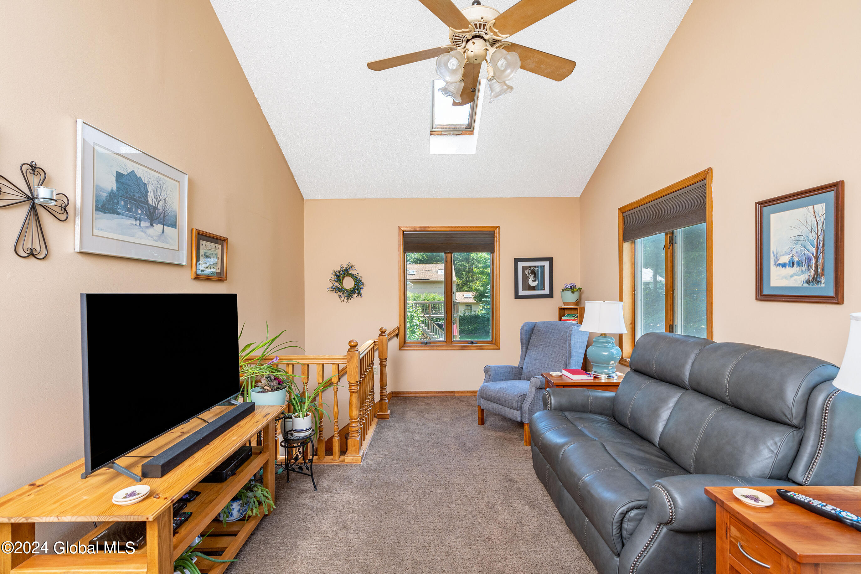 505 Huron Road Bethlehem, NY 12054 - Photo 17 of 44 035-505-Huron-Rd