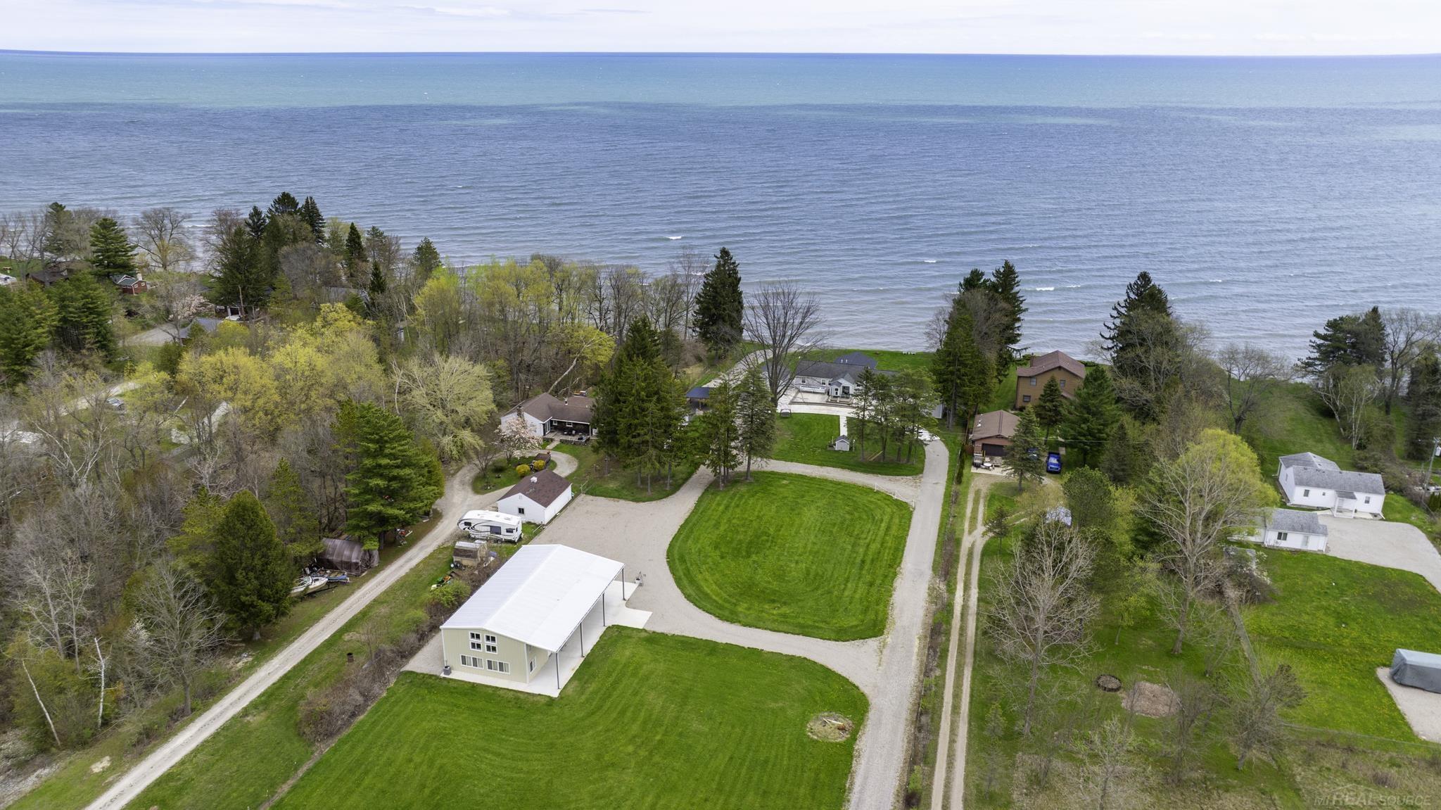 6655 Lakeshore Road Lexington, MI 48450 - Photo 14 of 99