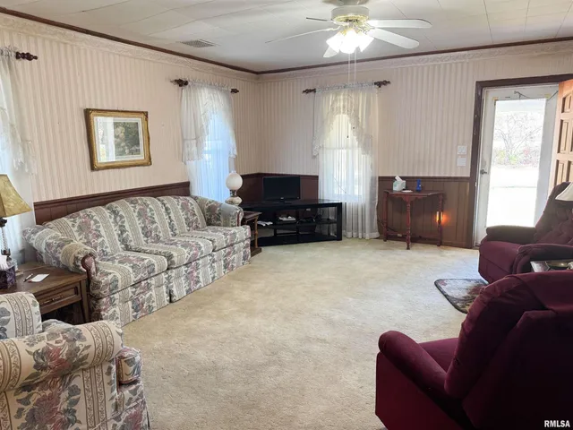 $89,900 | 1325 Beech Grove Road, Wolf Lake, IL 62998