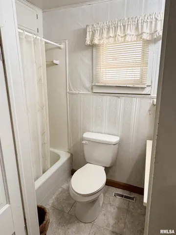 $89,900 | 1325 Beech Grove Road, Wolf Lake, IL 62998