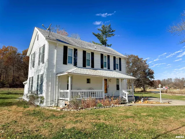 $89,900 | 1325 Beech Grove Road, Wolf Lake, IL 62998