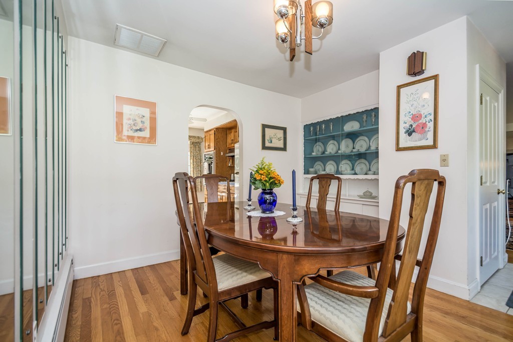 18 Fairmeadow Road Wilmington, MA 01887 - Photo 4 of 30 Gallery Image 4
