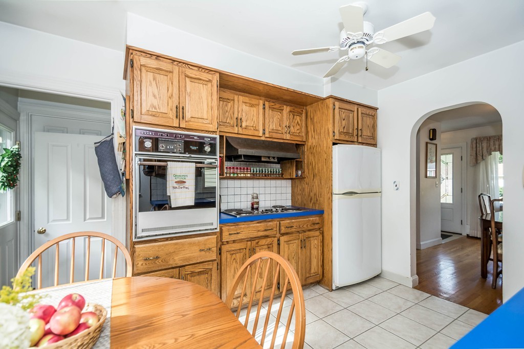18 Fairmeadow Road Wilmington, MA 01887 - Photo 8 of 30 Gallery Image 8
