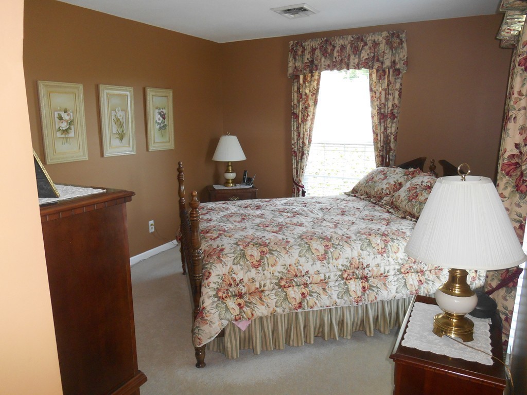 324 Russell Road, Unit 202 Westfield, MA 01085 - Photo 11 of 17 Gallery Image 11