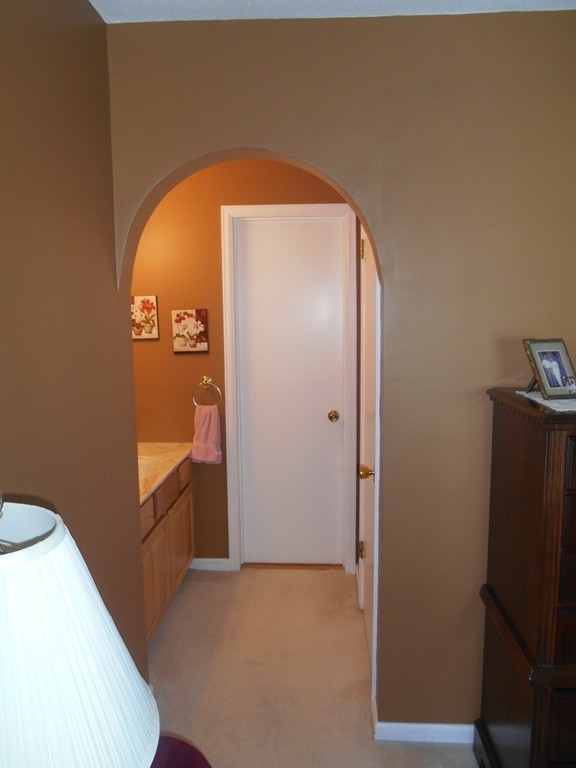 324 Russell Road, Unit 202 Westfield, MA 01085 - Photo 12 of 17 Gallery Image 12