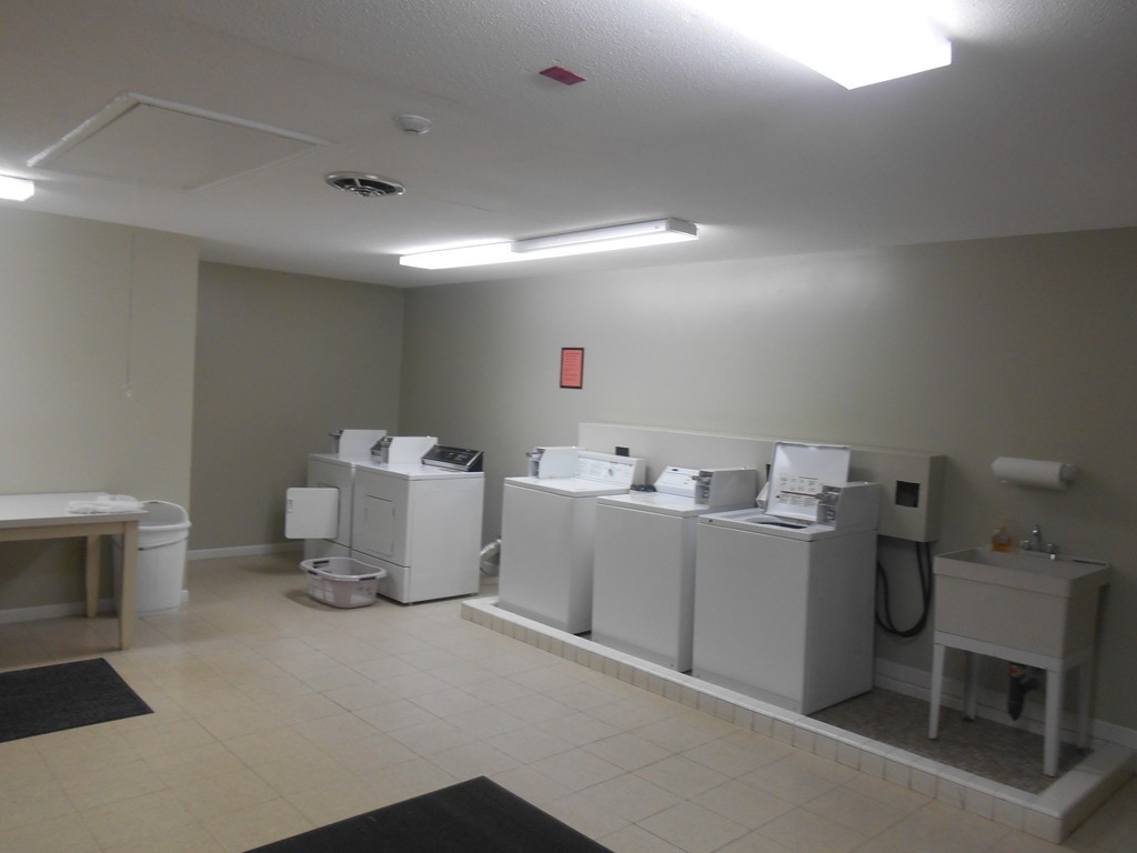 324 Russell Road, Unit 202 Westfield, MA 01085 - Photo 16 of 17 Gallery Image 16