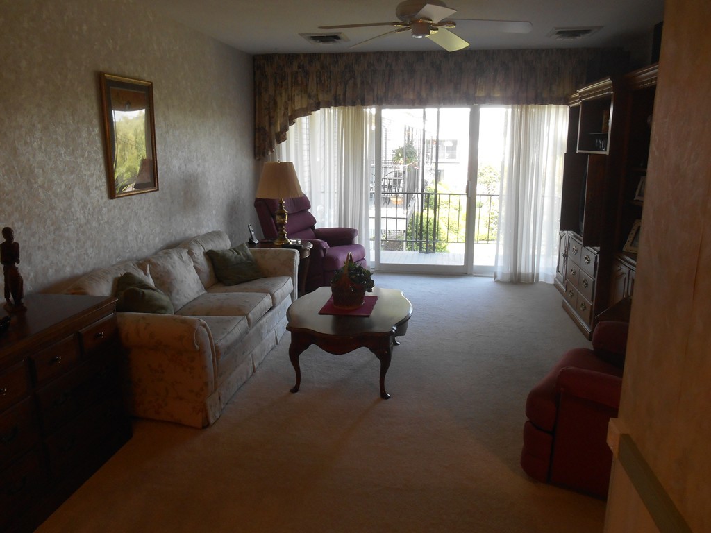 324 Russell Road, Unit 202 Westfield, MA 01085 - Photo 8 of 17 Gallery Image 8
